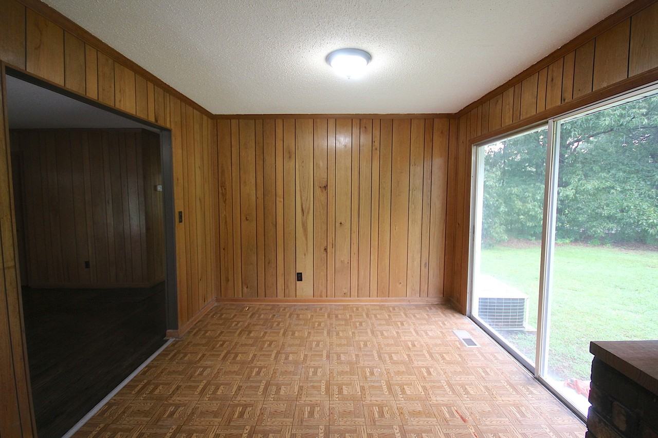 6905 Moreview Rd - Photo 5 of 12