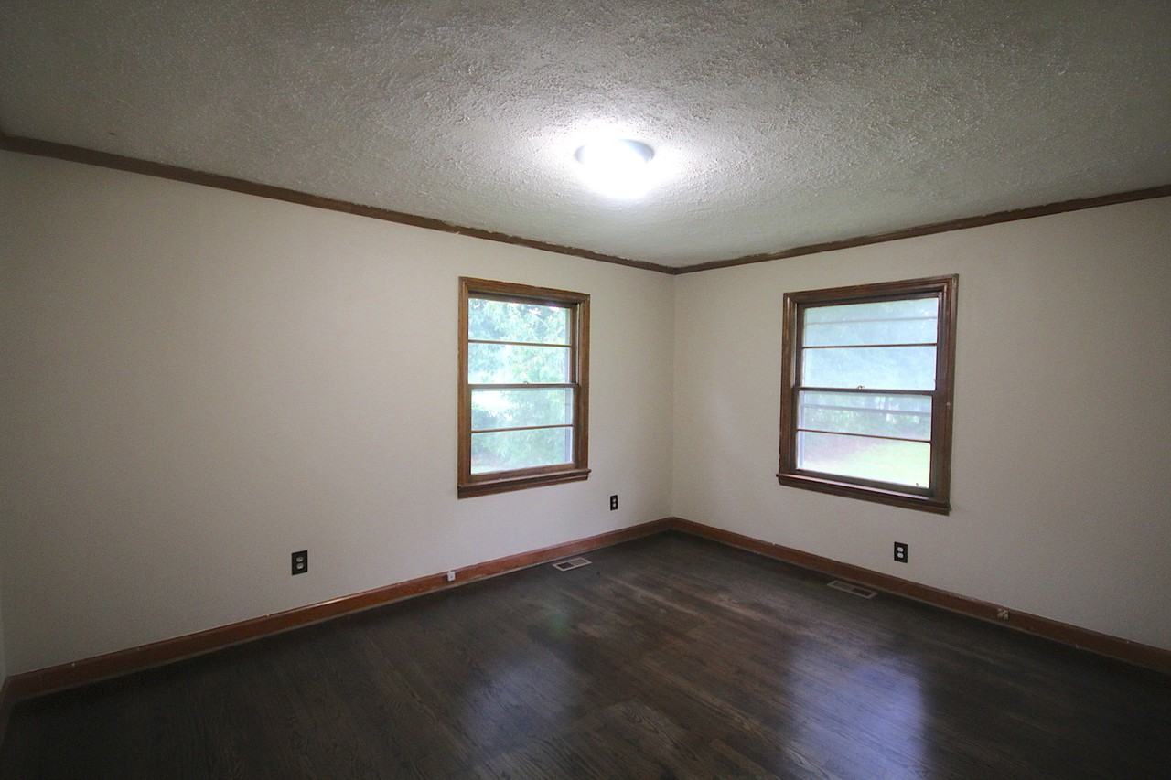 6905 Moreview Rd - Photo 6 of 12