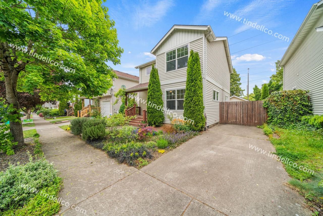 8349 N Bliss St - Photo 3 of 27