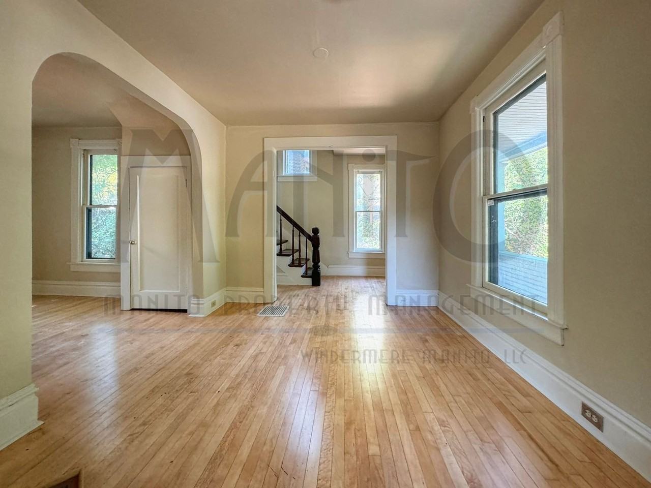 324 E 11th Ave - Photo 7 of 30