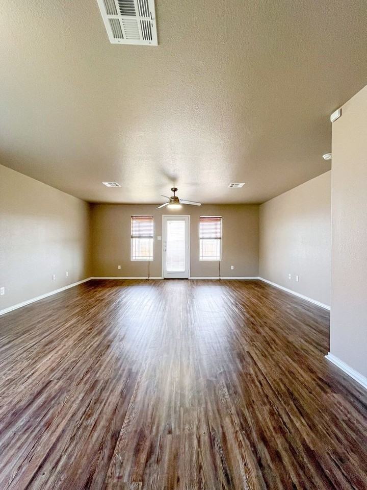2200 Bald Eagle Ct - Photo 7 of 43