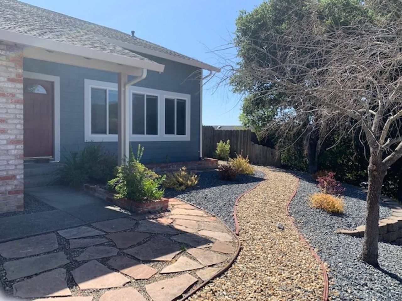 25 Lorraine Court - Photo 2 of 24