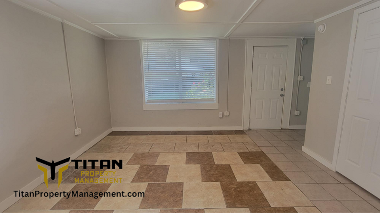 307B E Narroway - Photo 5 of 12