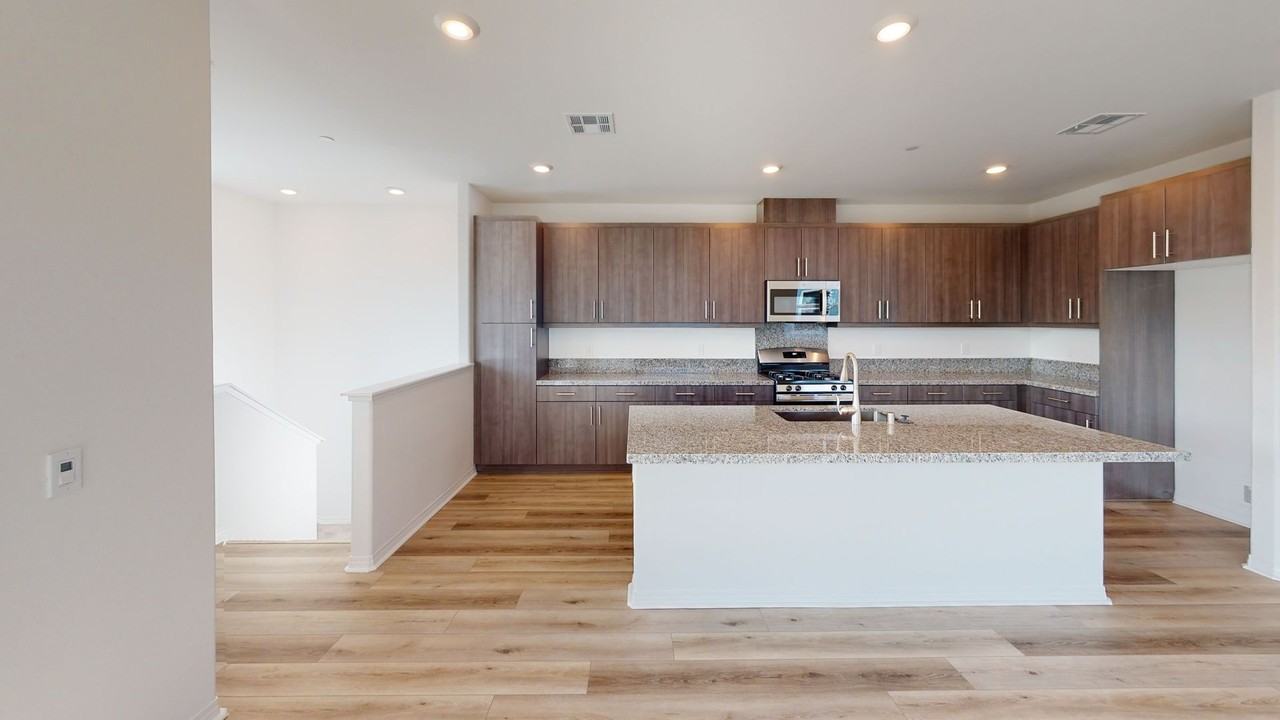 15166 Horizon St #1 - Photo 3 of 11