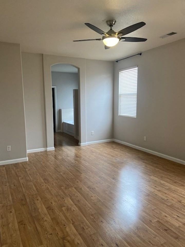 1640 Rocky Cove Ln - Photo 7 of 23
