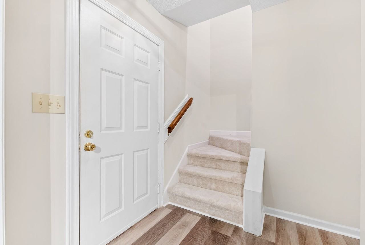 137 Gold Meadow Dr - Photo 5 of 38