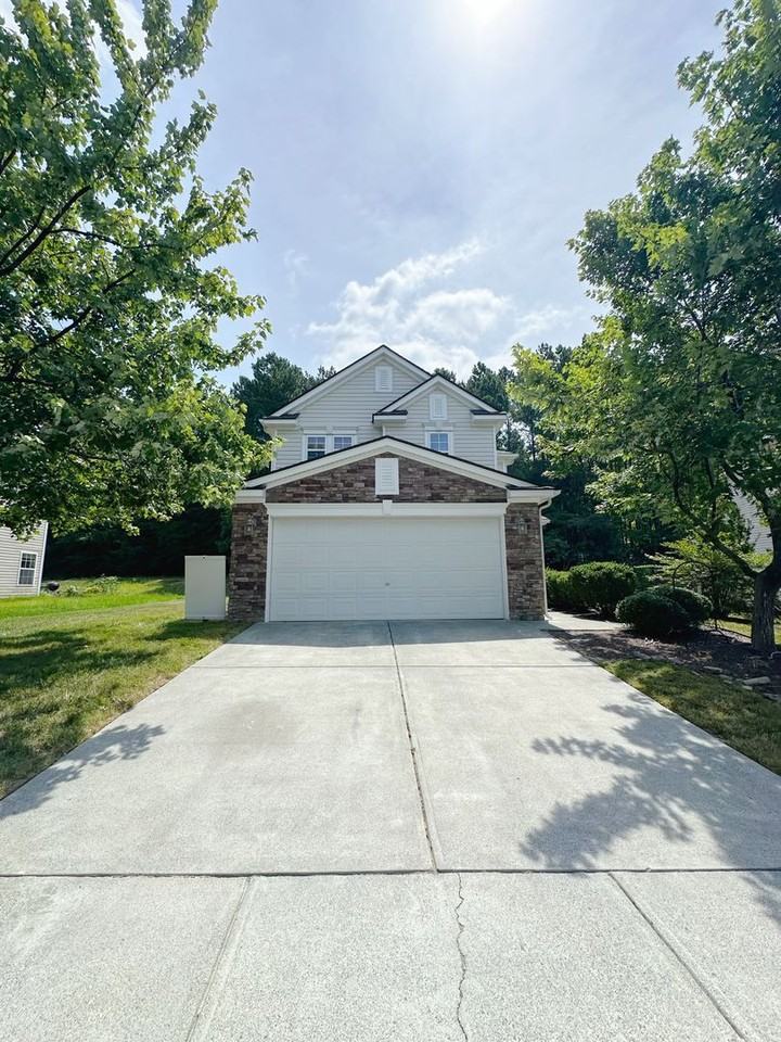 914 Obsidian Way - Photo 2 of 36