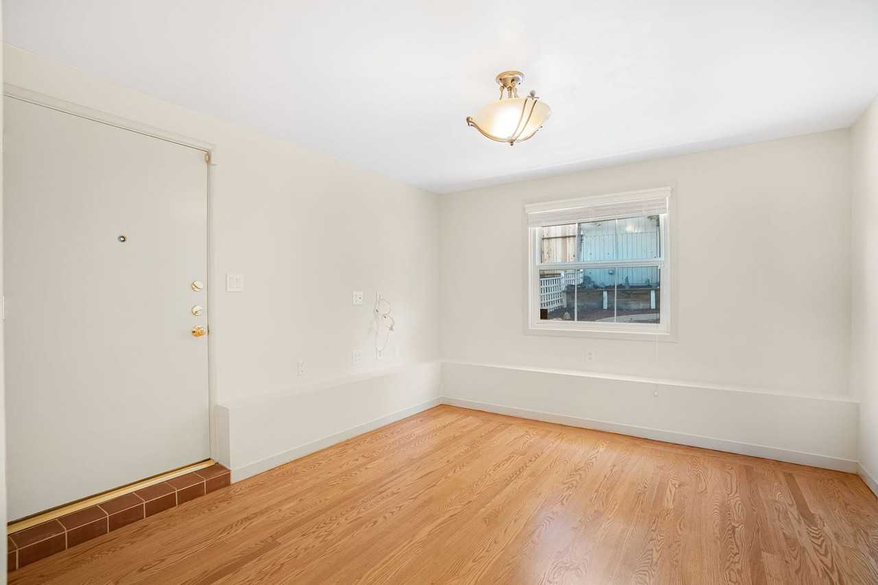 87 Stratford Dr - Photo 5 of 32