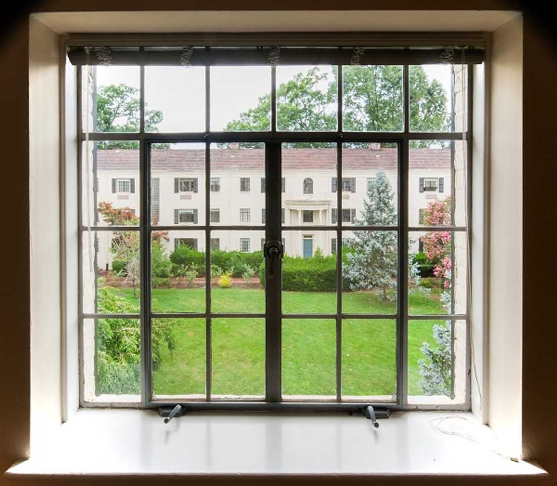 Beautiful Historic Studio Apartments - Photo 4 of 28