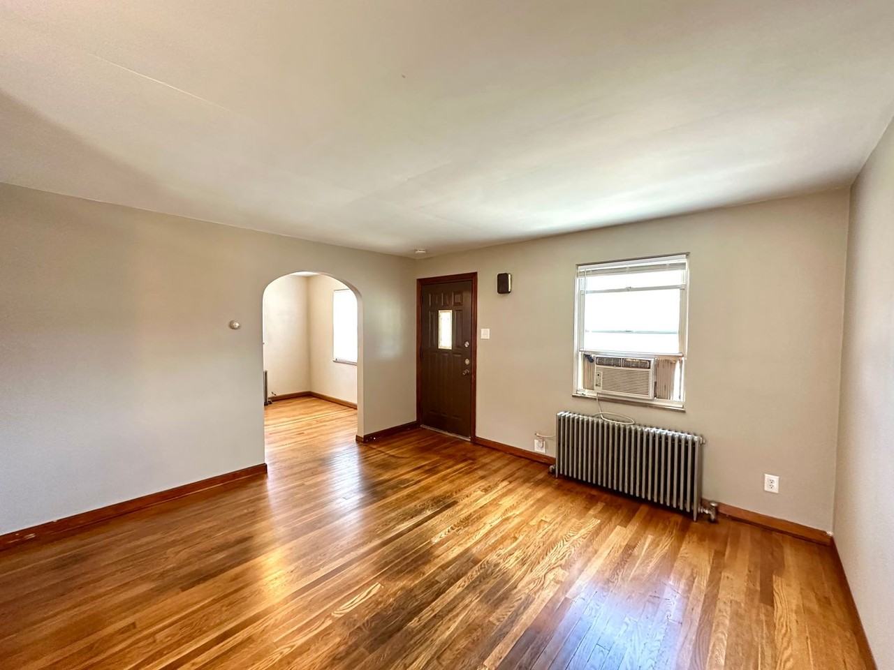 1424 Brinton Ave - Photo 3 of 14