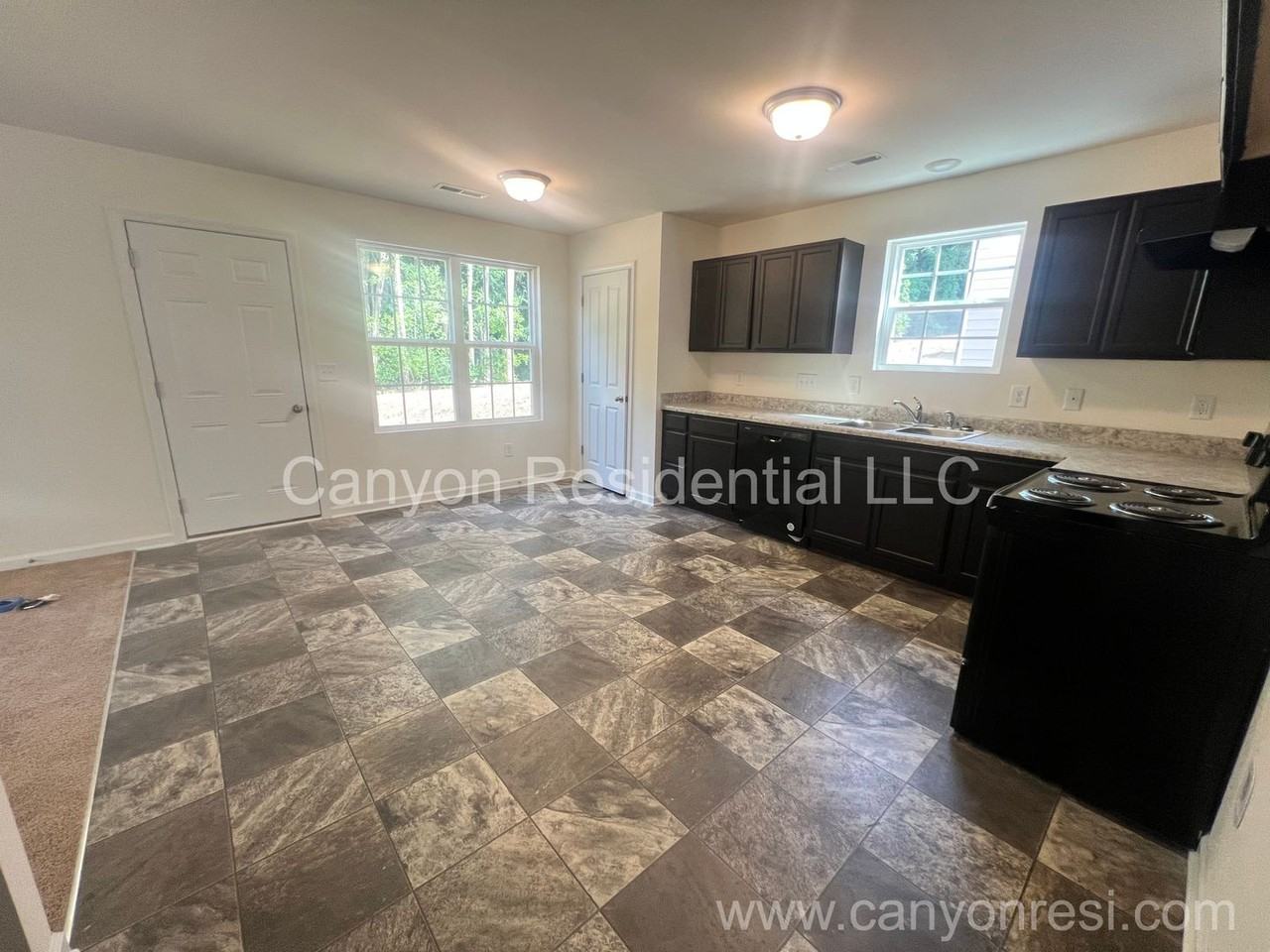 511 Kelly Rd - Photo 3 of 20