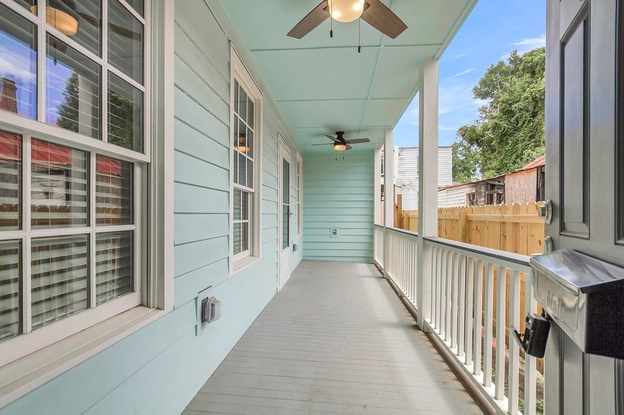 160 Smith St - Photo 3 of 21