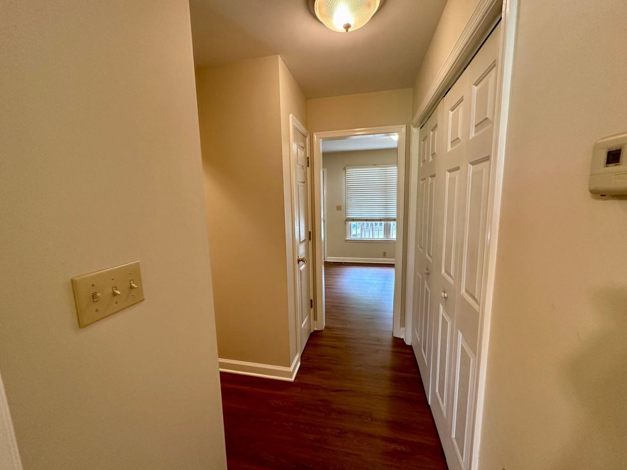 405 N Mecklenburg Ave - Photo 3 of 13