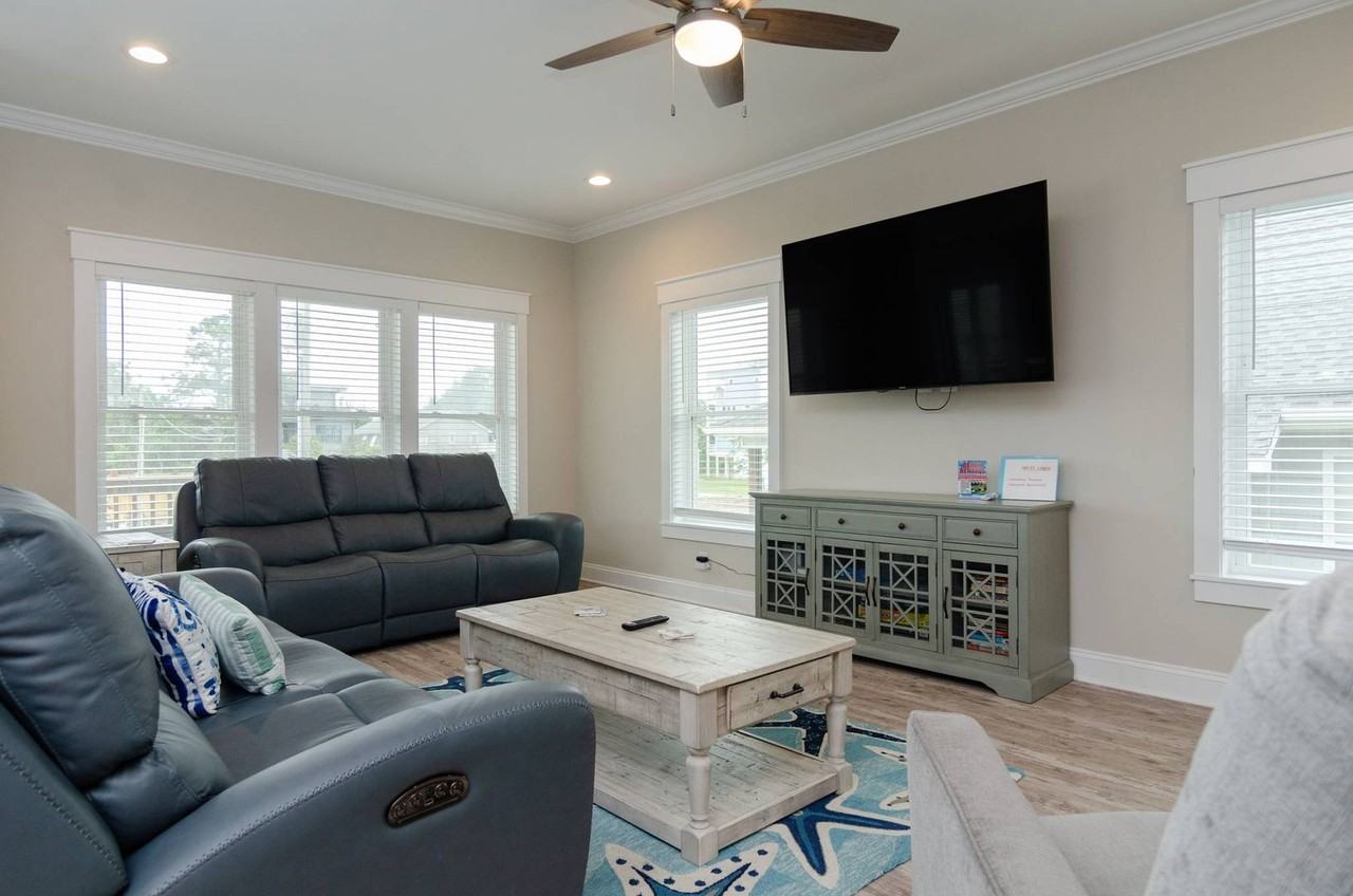 208 Spartanburg Ave - Photo 3 of 42