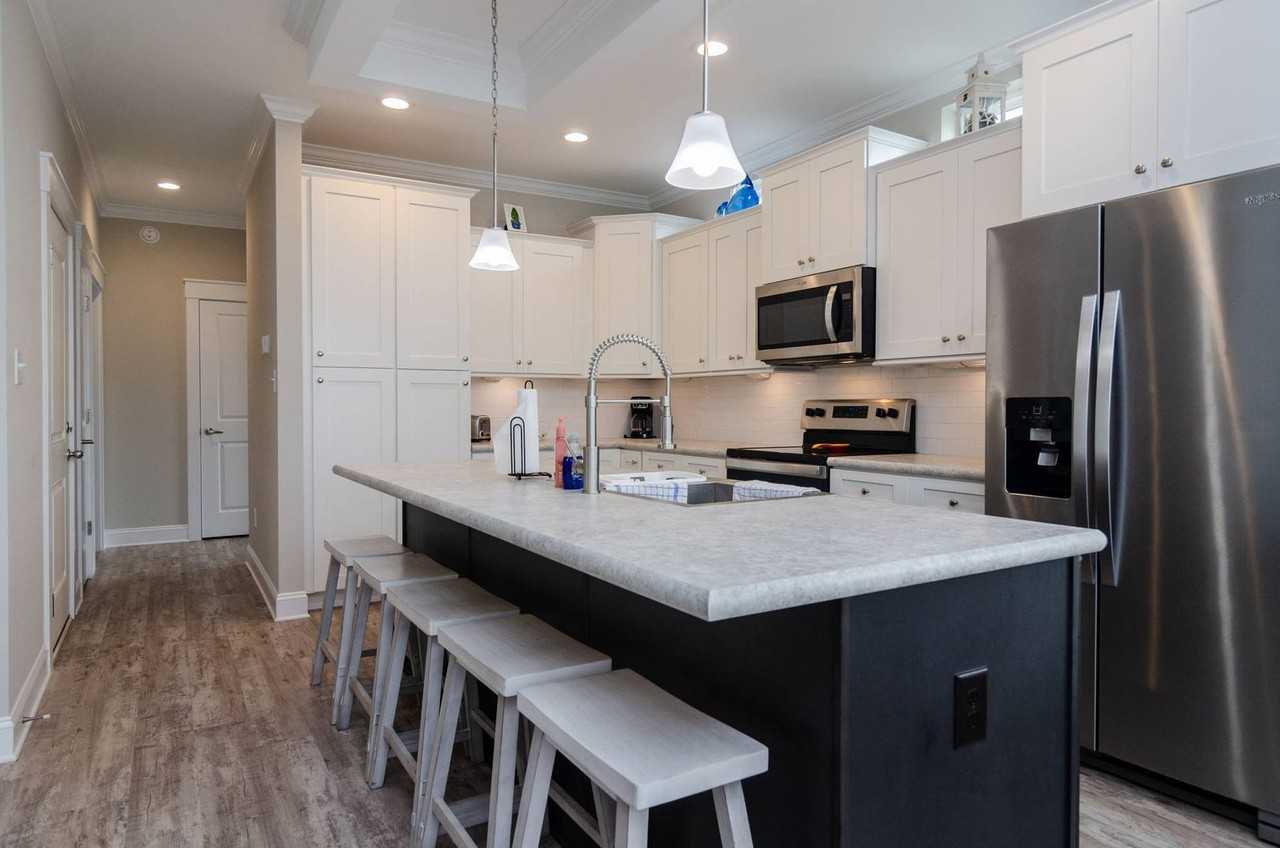 208 Spartanburg Ave - Photo 5 of 42