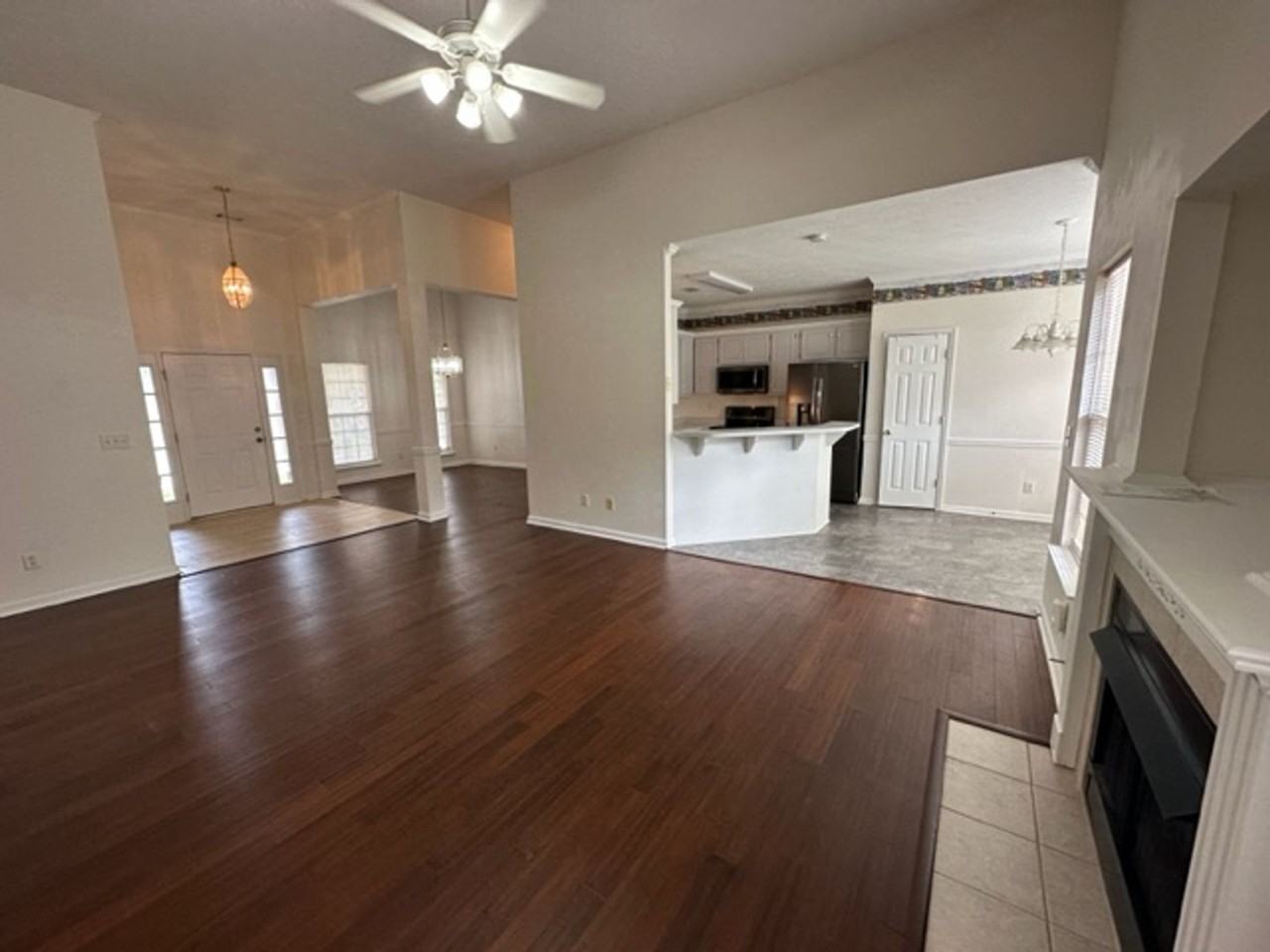 701 Spalding Ct - Photo 4 of 21