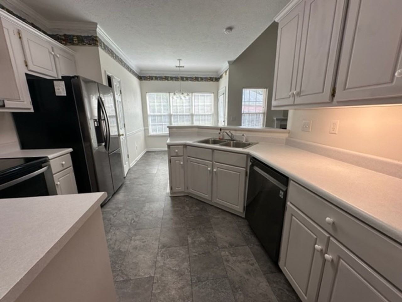 701 Spalding Ct - Photo 7 of 21