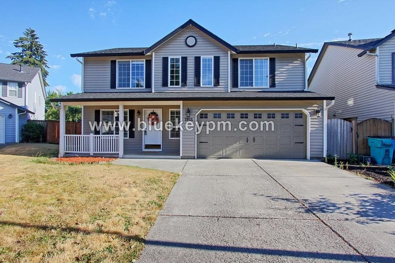 1915 Se 189th Ct - Photo 2 of 21