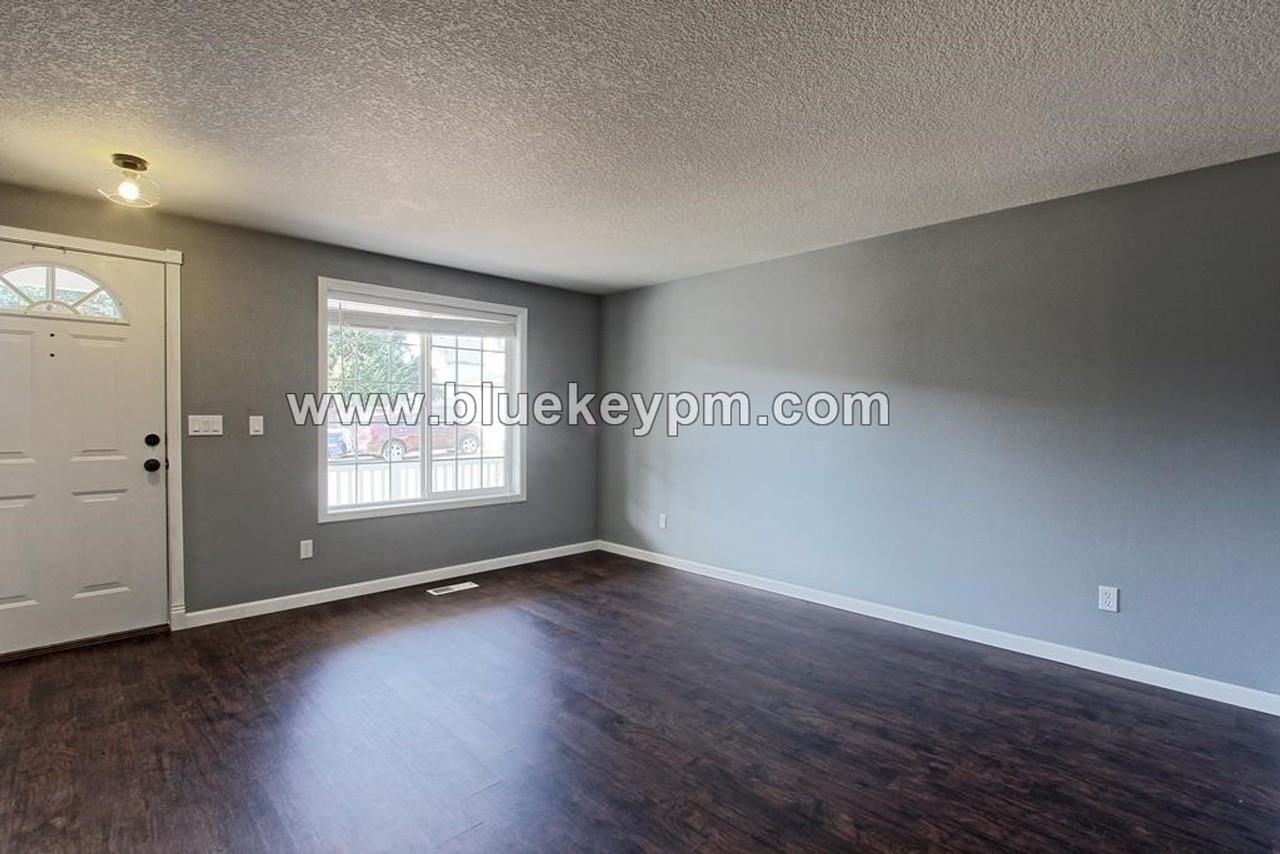 1915 Se 189th Ct - Photo 4 of 21