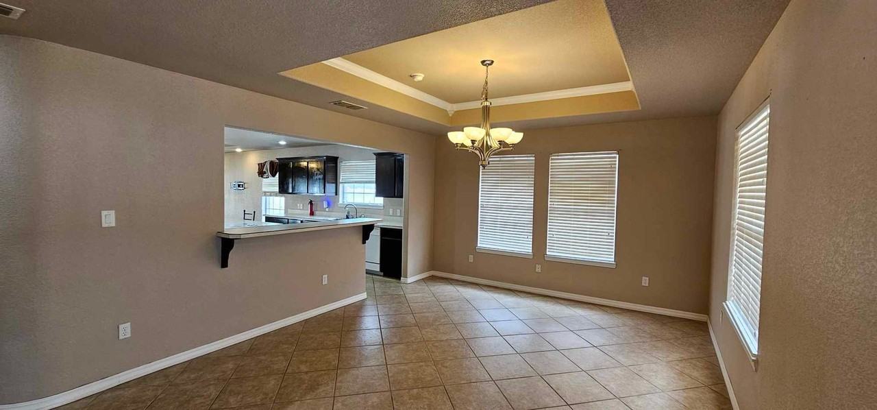 2201 Enloe Dr - Photo 5 of 28