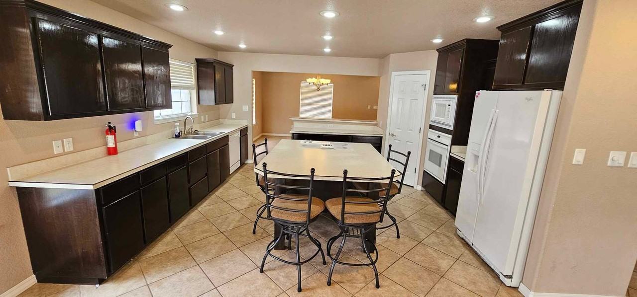 2201 Enloe Dr - Photo 7 of 28