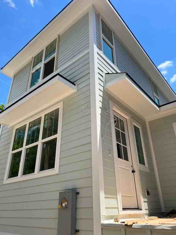 313 W Rock St - Photo 2 of 15