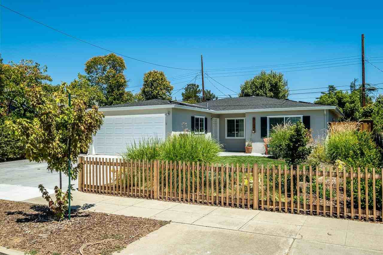 3180 Calzar Drive - Photo 7 of 8