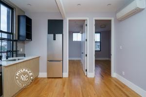 featured image of 1520 Saint Johns Pl #4F