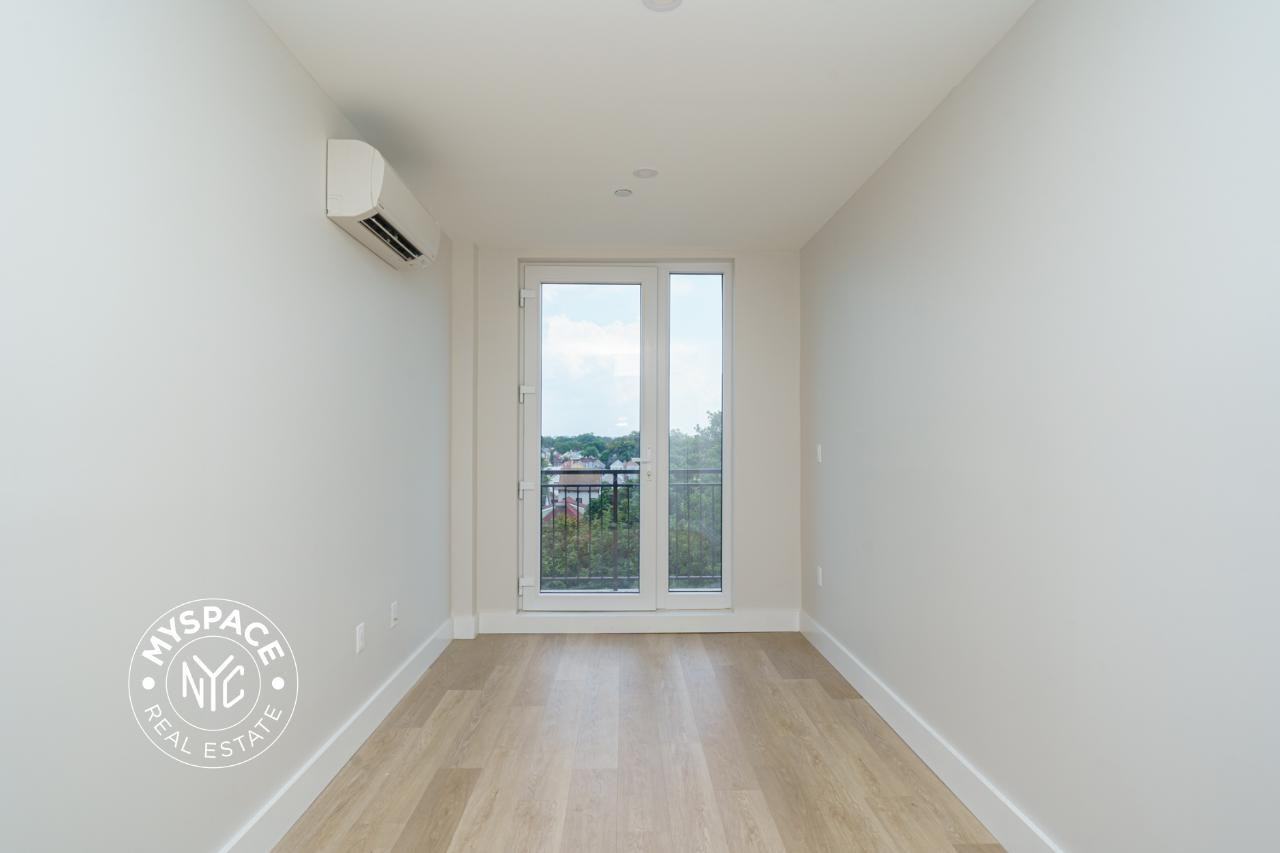 1244 New York Ave #6C - Photo 5 of 11