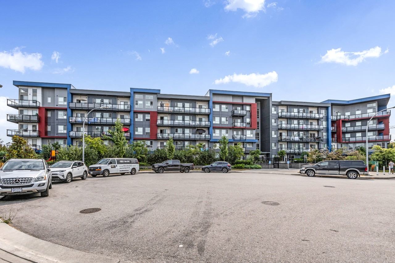 5486 199A Street #509