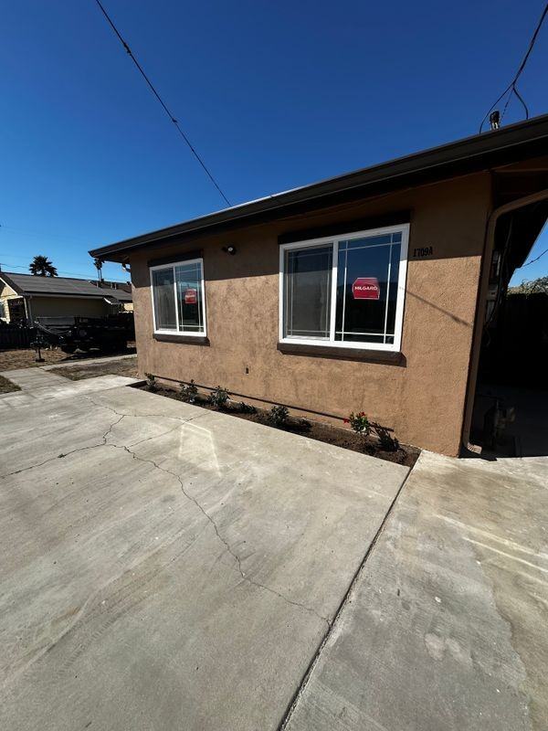 1709 Monterey St - Photo 2 of 9