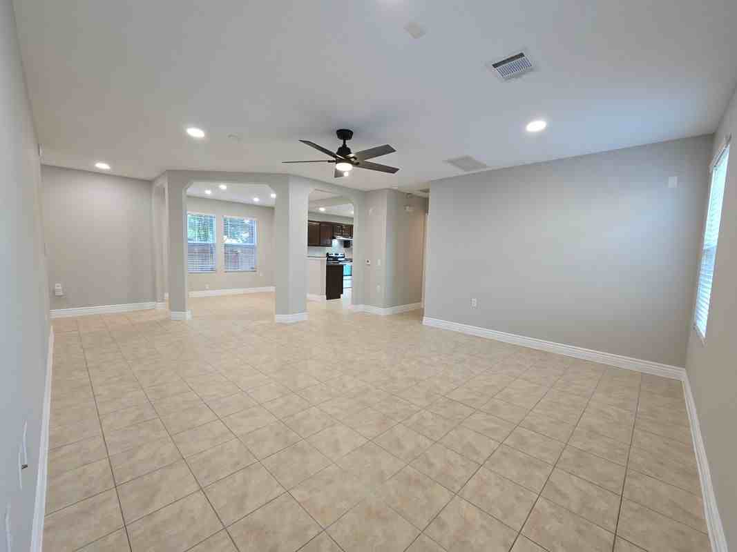 5908 Chantsong Ct - Photo 3 of 21