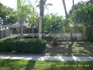 6326 Seagate Ave - Photo 2 of 7