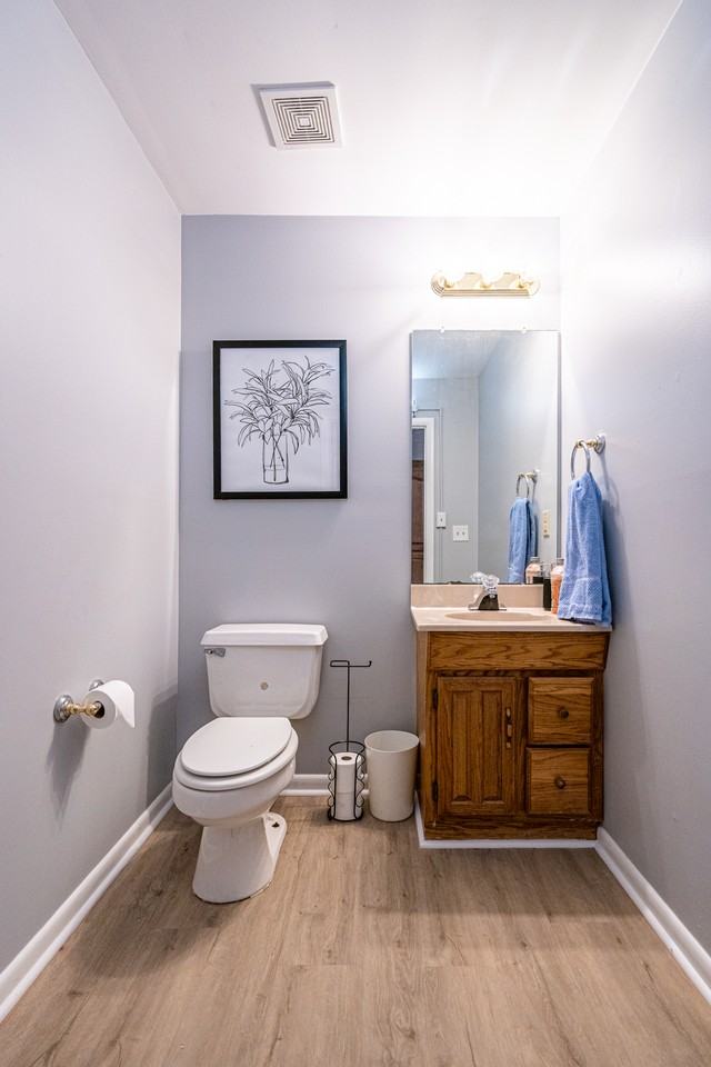 10019 Westleigh Dr Se - Photo 4 of 36