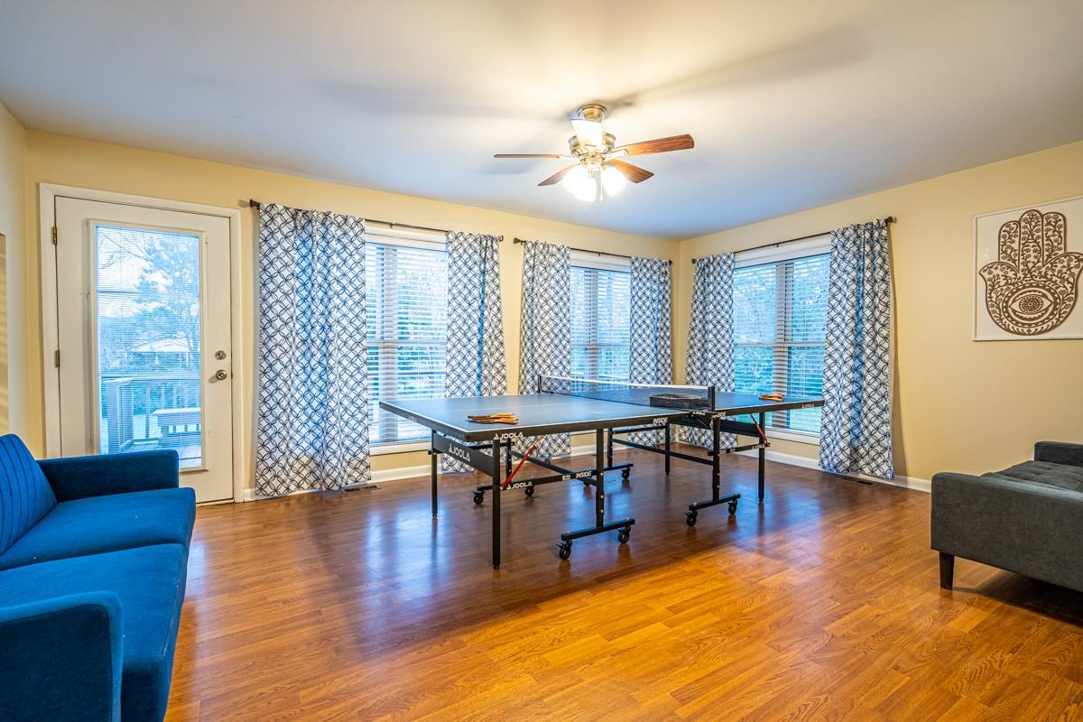 10019 Westleigh Dr Se - Photo 4 of 36