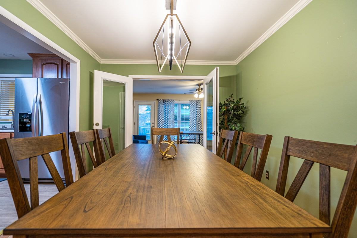 10019 Westleigh Dr Se - Photo 5 of 36