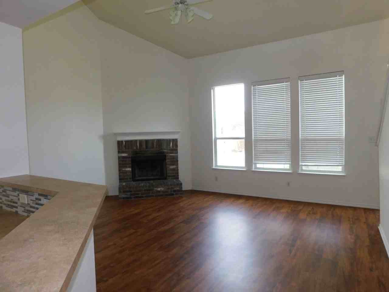 5708 Mahogany Bay - Photo 6 of 22