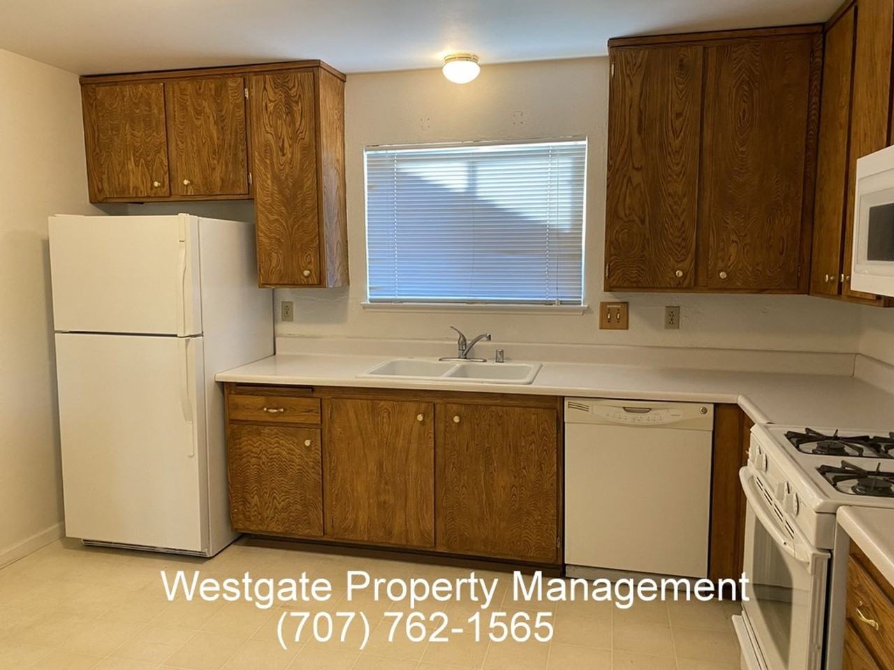 1312 Pacific Ave - Photo 2 of 11