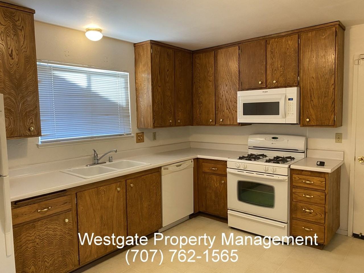 1312 Pacific Ave - Photo 3 of 11
