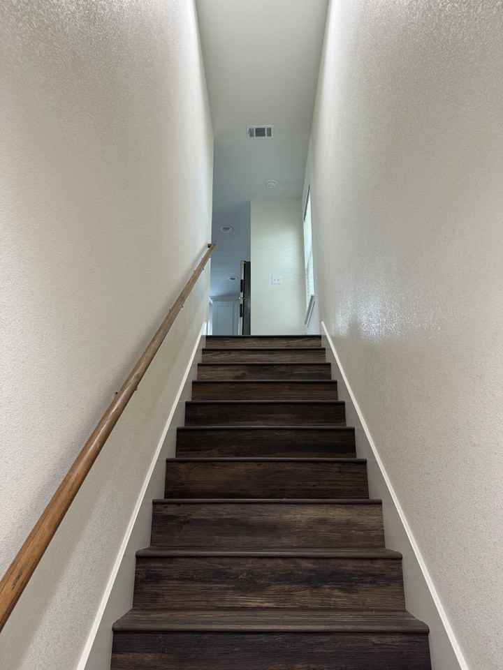 2505 S 7th St - Photo 3 of 15