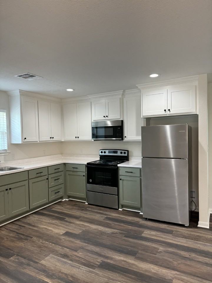 2505 S 7th St - Photo 5 of 15