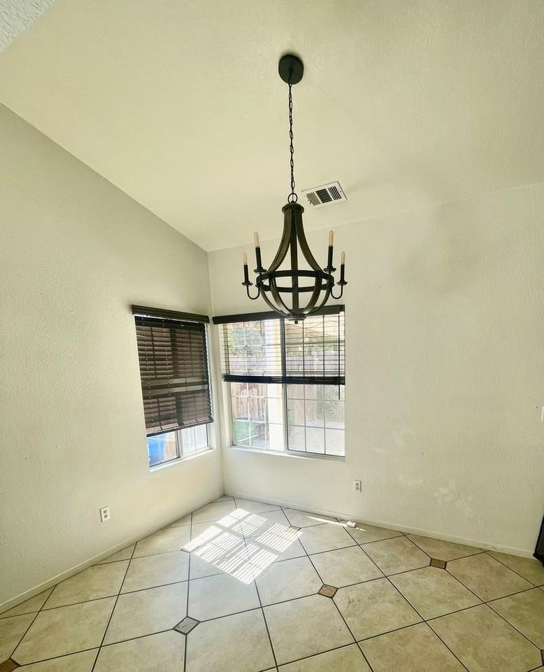 1414 Roper Way - Photo 6 of 13