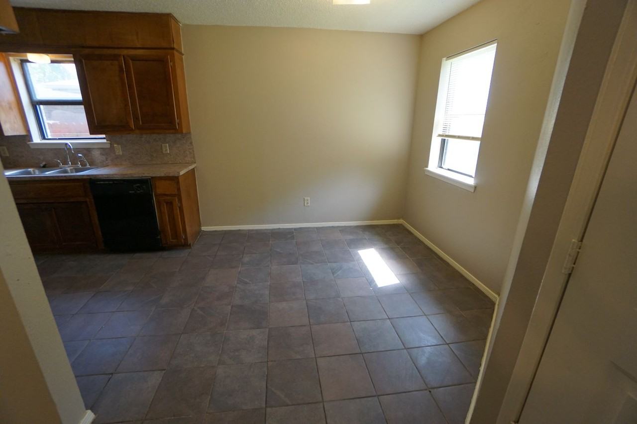 16 Arkansas St - Photo 3 of 11