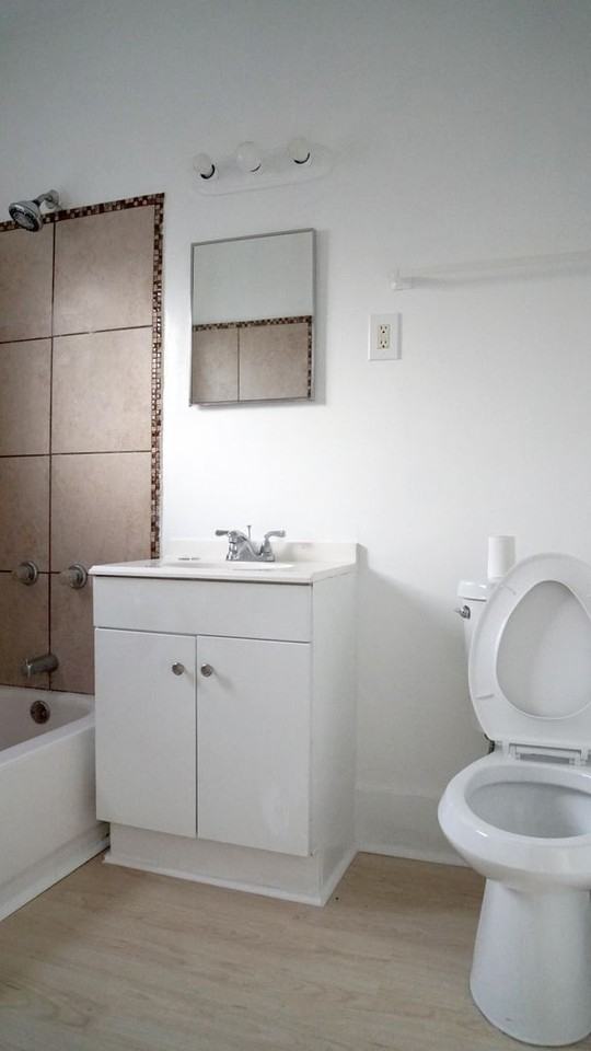 1445 Elm LB - Photo 3 of 5