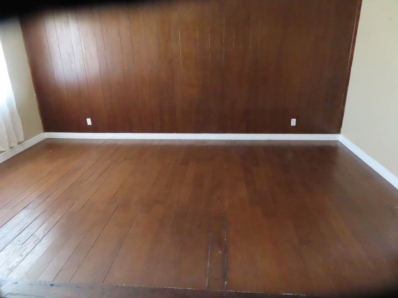 7709 Matamoros Dr - Photo 3 of 13