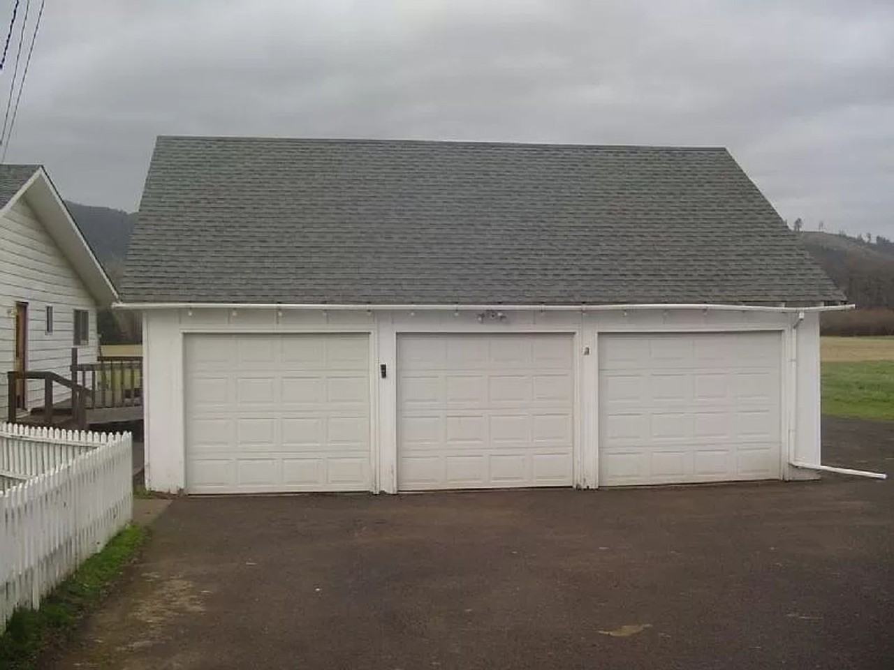 2828 Hayden Bridge Rd - Photo 2 of 2