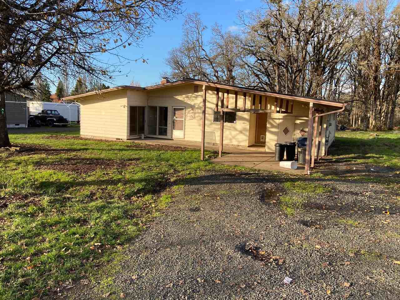 38941 Rogers Ln - Photo 3 of 15