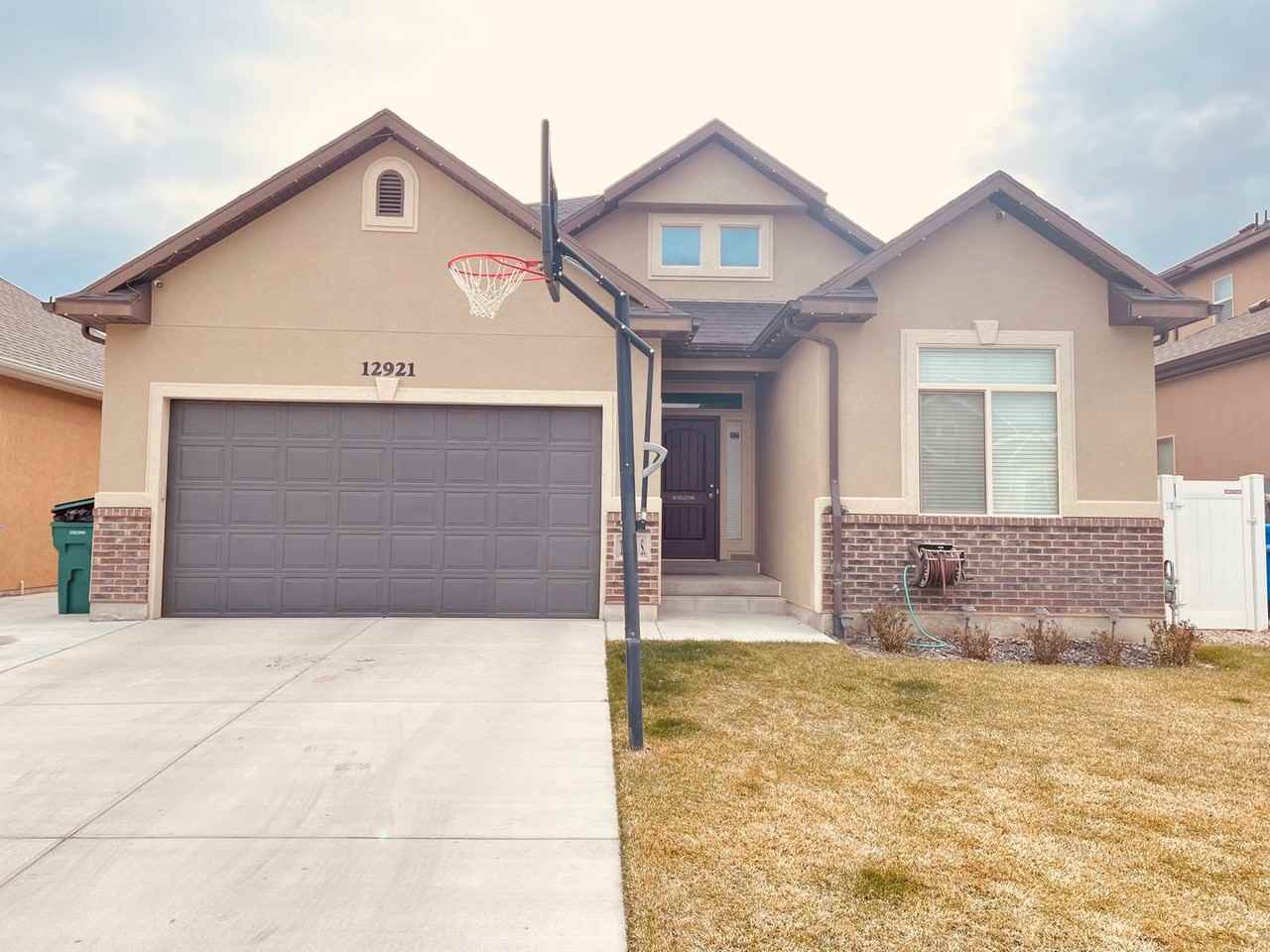 12921 S Tortoise Ln - Photo 2 of 20