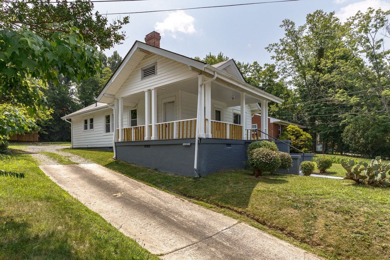 1203 Vance St - Photo 2 of 22