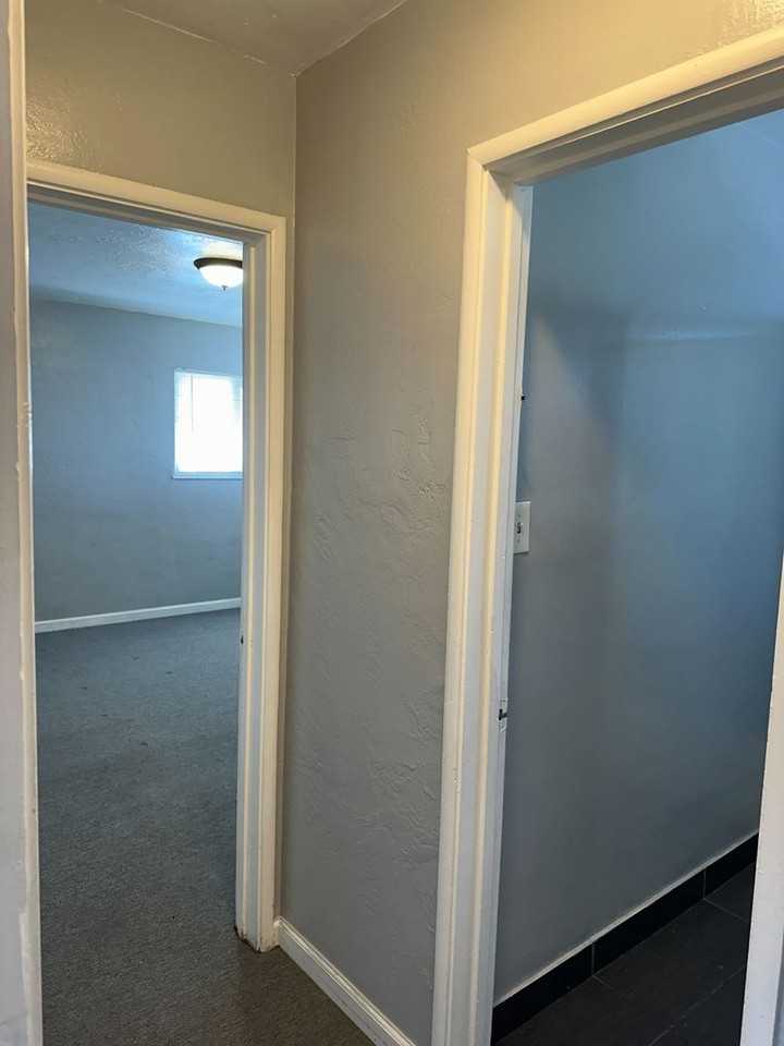 3109 School St - Photo 5 of 8